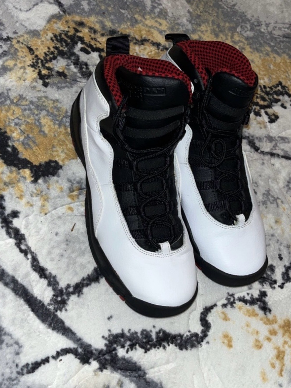 Kids Red, Black & White High-Top Jordan 10s Chicago bull